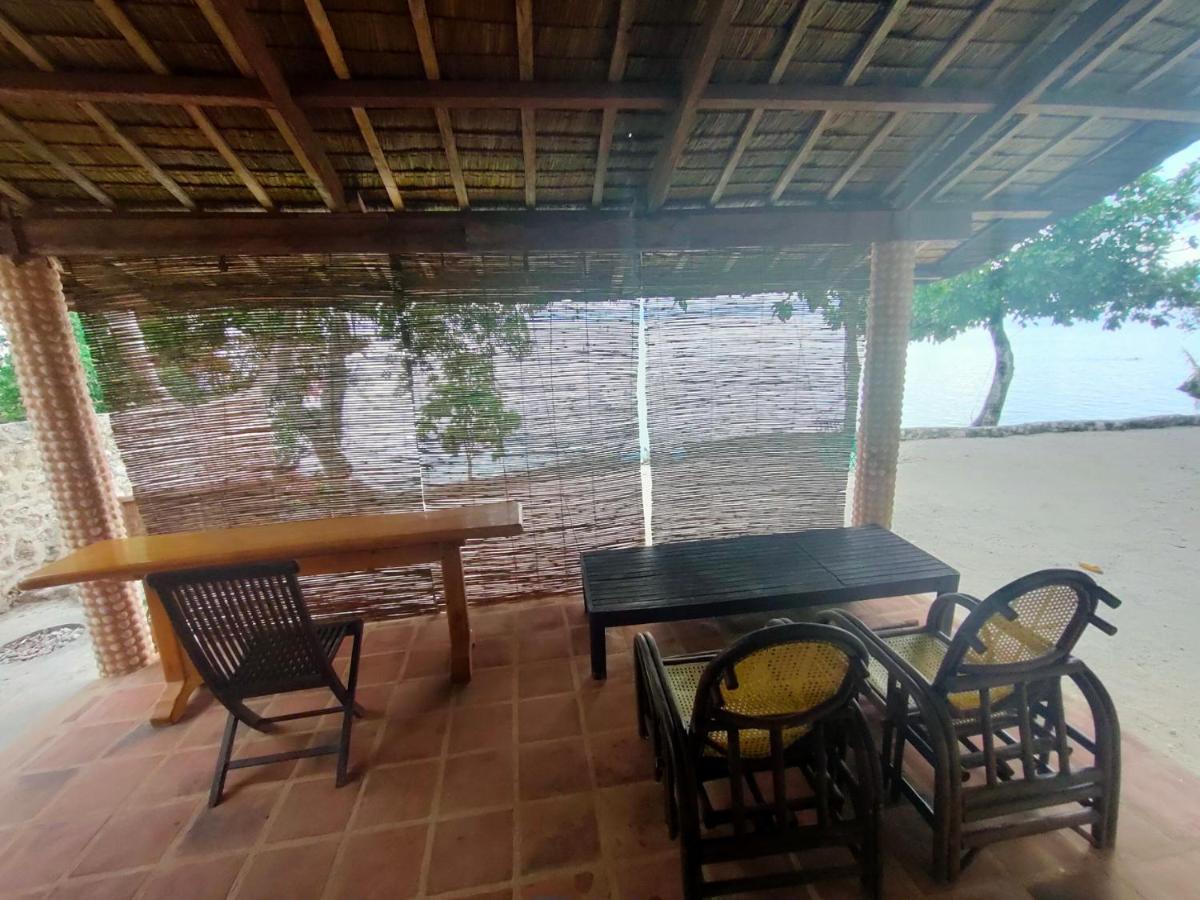 Moalboal T Breeze Coastal Resort Exterior photo